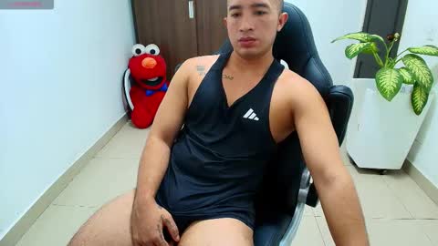 Snapshot of sebastian_oconnor77 chatting on 09/30/25, 12:54 juan  sebastian online show from 09/30/25, 12:54