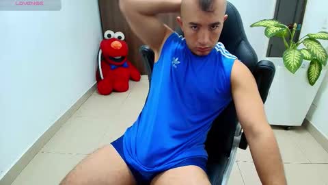 Snapshot of sebastian_oconnor77 chatting on 10/07/25, 12:57 juan  sebastian online show from 10/07/25, 12:57