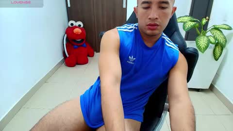 Snapshot of sebastian_oconnor77 chatting on 10/11/25, 04:38 juan  sebastian online show from 10/11/25, 04:38