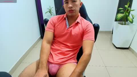 Snapshot of sebastian_oconnor77 chatting on 04/22/26, 01:01 juan sebastian online show from 04/22/26, 01:01