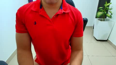 Snapshot of sebastian_oconnor77 chatting on 05/06/26, 12:32 juan sebastian online show from 05/06/26, 12:32