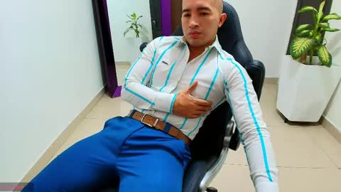Snapshot of sebastian_oconnor77 chatting on 05/26/26, 12:56 juan sebastian online show from 05/26/26, 12:56