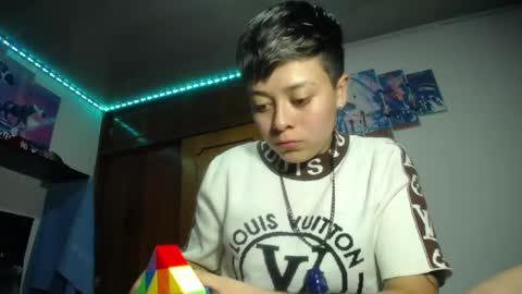 Snapshot of sebastian_posse chatting on 05/13/26, 01:58 Myystiic online show from 05/13/26, 01:58