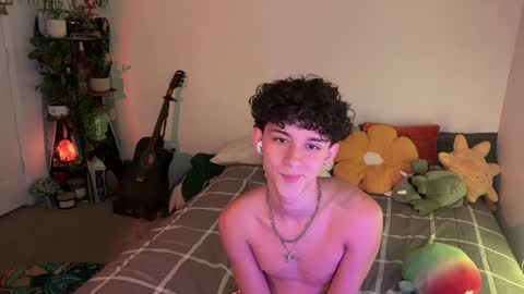 Snapshot of sebastianerosxxx chatting on 12/21/24, 04:09 SebastianErosX online show from 12/21/24, 04:09