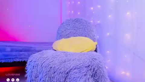     .  INDEPENDENT MODEL online show from 07/06/26, 03:14