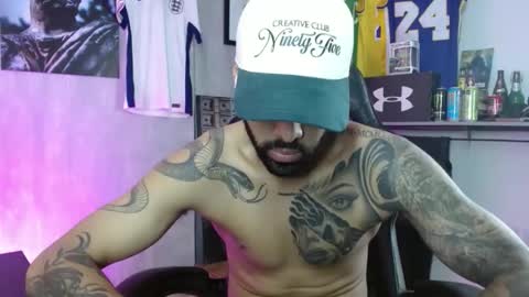 Snapshot of sebastiano_97 chatting on 12/22/25, 01:13 Sebastiano online show from 12/22/25, 01:13