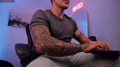 Lucian Sinclair online show from 01/17/25, 03:12