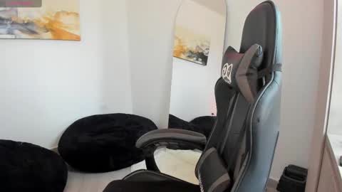 Lucian Sinclair online show from 01/25/25, 09:35