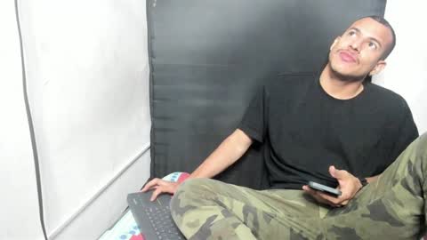 sebatian palacios online show from 12/15/24, 01:43