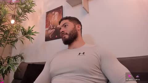 Snapshot of sebastianvilla__ chatting on 11/26/25, 12:33 Instagram jeanpaulfit online show from 11/26/25, 12:33