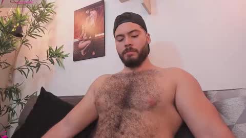 Snapshot of sebastianvilla__ chatting on 12/04/25, 11:24 Instagram jeanpaulfit online show from 12/04/25, 11:24