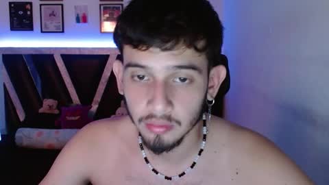 Snapshot of sebasxxl12 chatting on 12/19/25, 09:27 Sebas online show from 12/19/25, 09:27