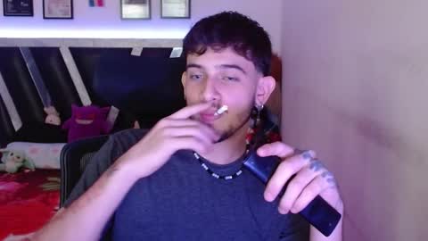 Snapshot of sebasxxl12 chatting on 01/14/26, 05:13 Sebas online show from 01/14/26, 05:13