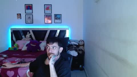 Snapshot of sebasxxl12 chatting on 02/25/26, 09:19 Sebas online show from 02/25/26, 09:19