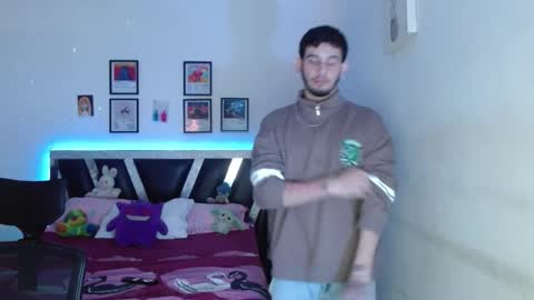 Snapshot of sebasxxl12 chatting on 02/25/26, 09:24 Sebas online show from 02/25/26, 09:24