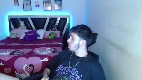 Snapshot of sebasxxl12 chatting on 02/26/26, 10:25 Sebas online show from 02/26/26, 10:25