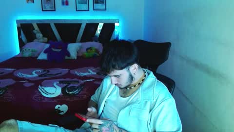 Snapshot of sebasxxl12 chatting on 02/28/26, 12:39 Sebas online show from 02/28/26, 12:39