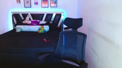 Snapshot of sebasxxl12 chatting on 03/06/26, 06:04 Sebas online show from 03/06/26, 06:04