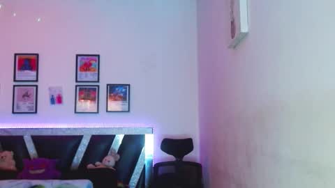 Snapshot of sebasxxl12 chatting on 03/21/26, 01:43 Sebas online show from 03/21/26, 01:43