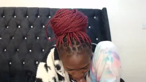 sebatrishaa online show from 11/22/25, 08:19