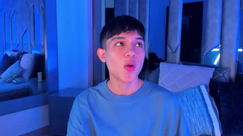 Sebastian online show from 09/08/25, 09:14