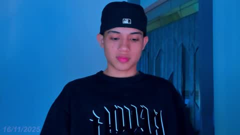 Sebastian online show from 11/16/25, 08:25