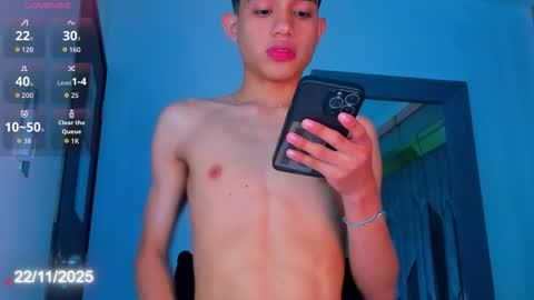 Sebastian online show from 11/22/25, 08:52