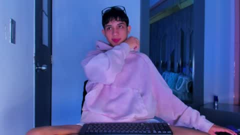 Sebastian online show from 03/30/26, 08:43