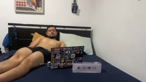 sebaz044 online show from 10/18/25, 05:10