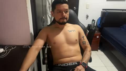 sebaz044 online show from 10/25/25, 05:37