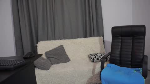 Lucian online show from 12/23/25, 07:28