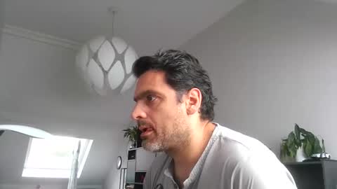 Snapshot of sebix9206 chatting on 06/11/26, 12:36 sebix9206 online show from 06/11/26, 12:36