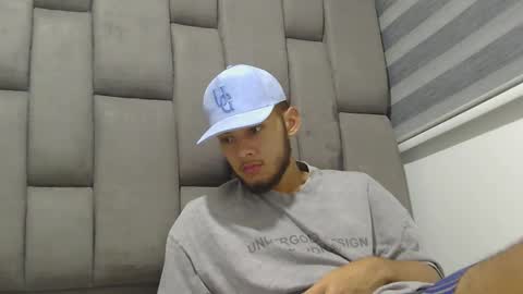 Snapshot of sebolaz chatting on 12/06/24, 04:58 ryan miller online show from 12/06/24, 04:58