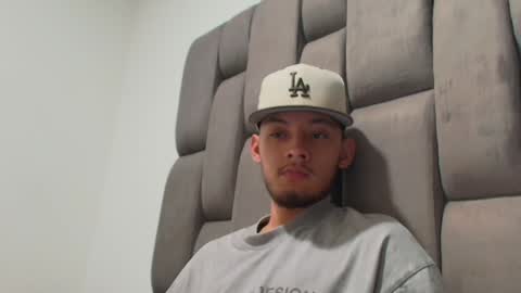 Snapshot of sebolaz chatting on 01/12/25, 05:56 ryan miller online show from 01/12/25, 05:56