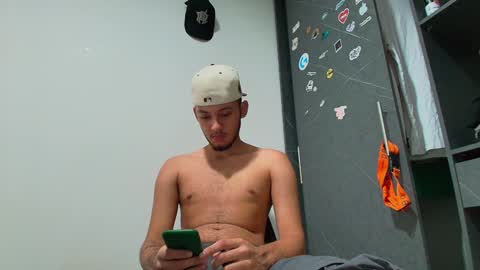 Snapshot of sebolaz chatting on 01/18/25, 05:31 ryan miller online show from 01/18/25, 05:31