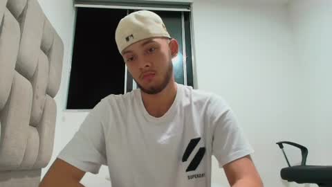 Snapshot of sebolaz chatting on 03/01/25, 05:20 ryan miller online show from 03/01/25, 05:20