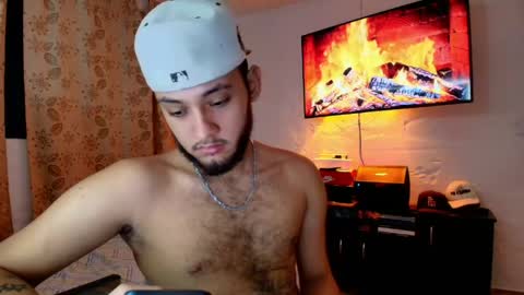 Snapshot of sebolaz chatting on 05/13/26, 01:58 ryan miller online show from 05/13/26, 01:58