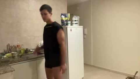 Snapshot of sebybeba chatting on 12/05/25, 01:03 sebybeba online show from 12/05/25, 01:03