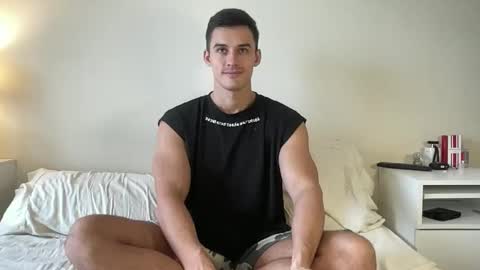 Snapshot of sebybeba chatting on 02/13/26, 01:40 sebybeba online show from 02/13/26, 01:40