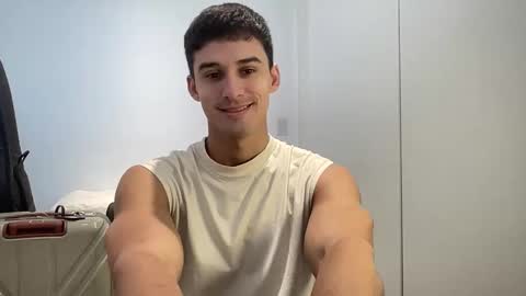 Snapshot of sebybeba chatting on 06/08/26, 01:33 sebybeba online show from 06/08/26, 01:33