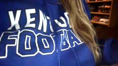 Sunny online show from 10/20/25, 02:56