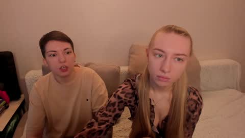 Snapshot of secret_dreams_ chatting on 01/17/25, 08:34 Amanda and pair in a real life we love each other but can play with you online show from 01/17/25, 08:34