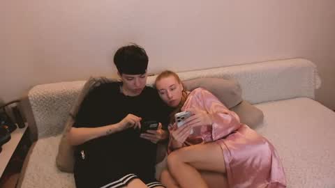 Snapshot of secret_dreams_ chatting on 05/24/26, 05:40 Amanda and pair in a real life we love each other but can play with you online show from 05/24/26, 05:40