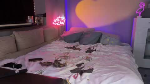 Secret Lovers online show from 06/11/26, 07:01