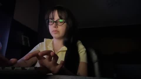 secret_vanilla_ online show from 06/18/26, 08:13