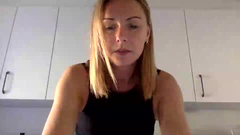 Snapshot of secretangel3 chatting on 07/05/26, 04:03 secretangel3 online show from 07/05/26, 04:03