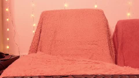 Snapshot of secretanni chatting on 12/22/24, 09:11 Anni online show from 12/22/24, 09:11