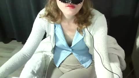 Snapshot of secretanni chatting on 04/12/26, 12:15 Anni online show from 04/12/26, 12:15