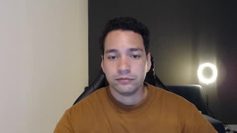 Snapshot of secretboy5000 chatting on 01/20/25, 01:39 Jex online show from 01/20/25, 01:39