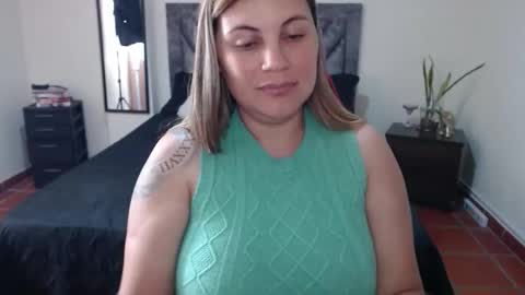 Secret Bella online show from 06/08/26, 11:54